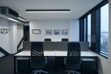 open space kancelářské stoly paravány