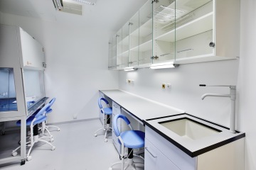 laboratoř nábytek židle stoly