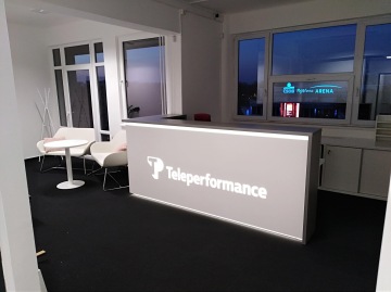 recepční stůl teleperformance