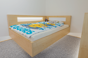 dětský pokoj postel nábytek